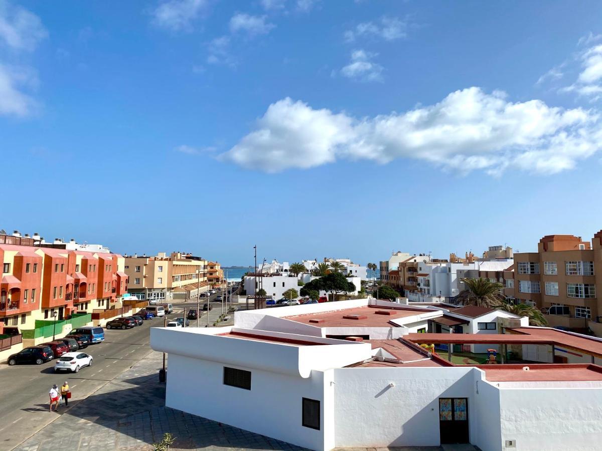 Modern Apartment With Sea Views In Corralejo Bagian luar foto